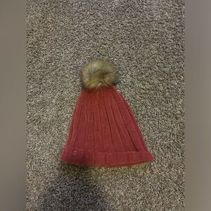 Lululemon Pom‎ Perfection Beanie *Soft Velour One Size Soft Cranberry SFCR 76518